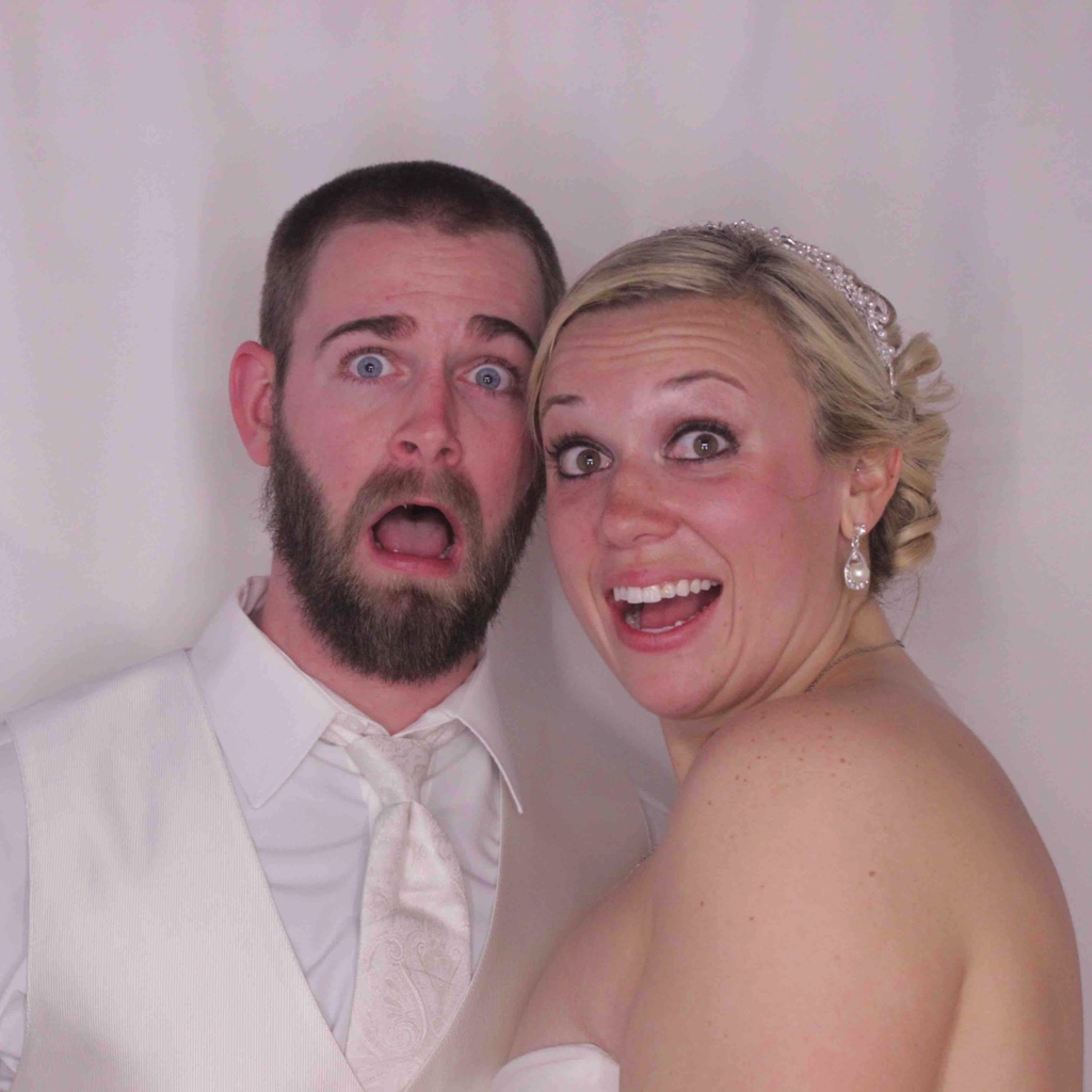 Lindsay & Alex’s Wedding – Photo booth Rental Portsmouth, VA – November 2014